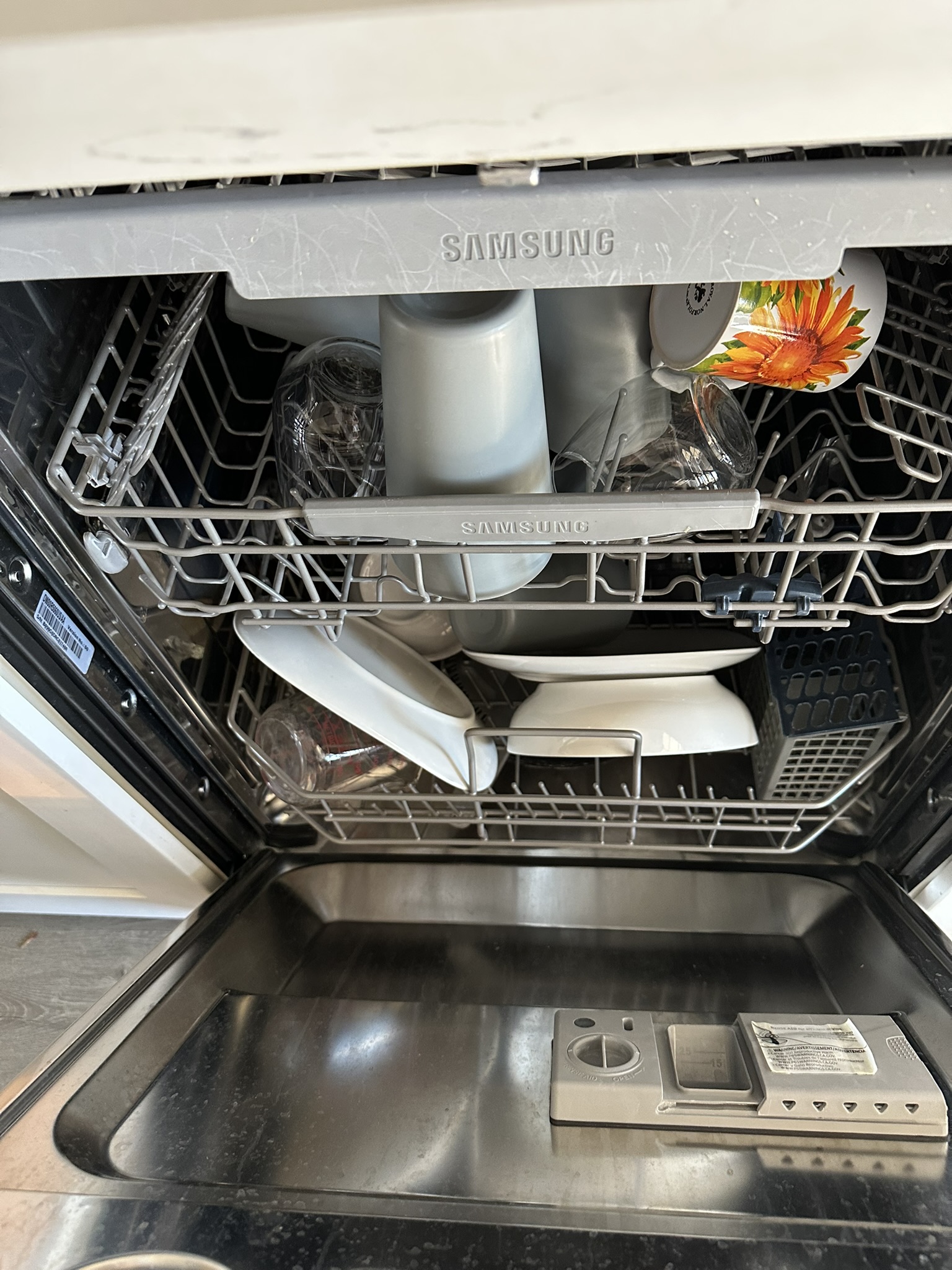 Dishwasher before STR turnover cleaning