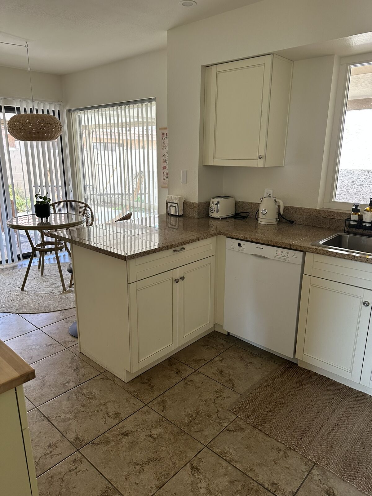 Clean kitchen after Mesa vacation rental turnover service